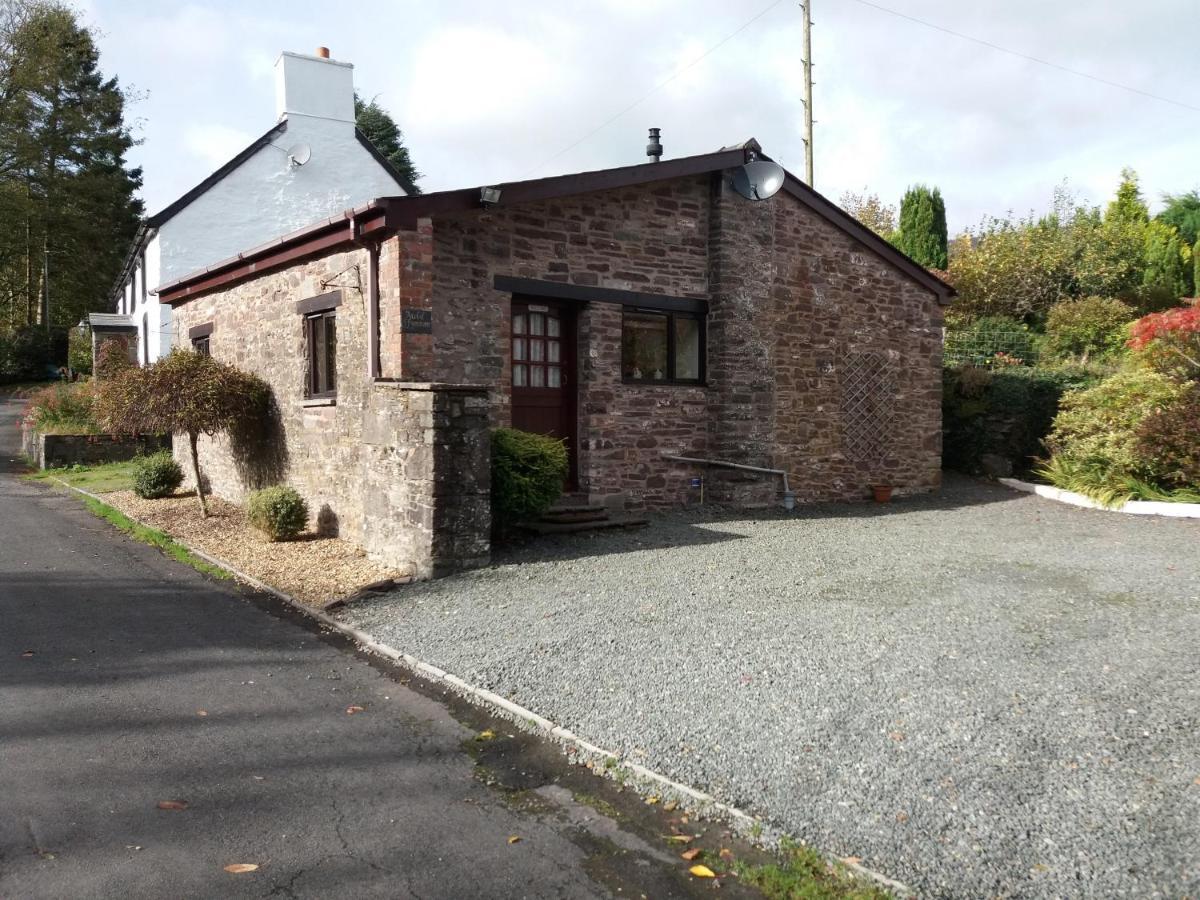 Auld Ffynnon Villa Brecon Exterior photo